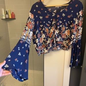 ✫ ALTAR’D STATE TOP ✫